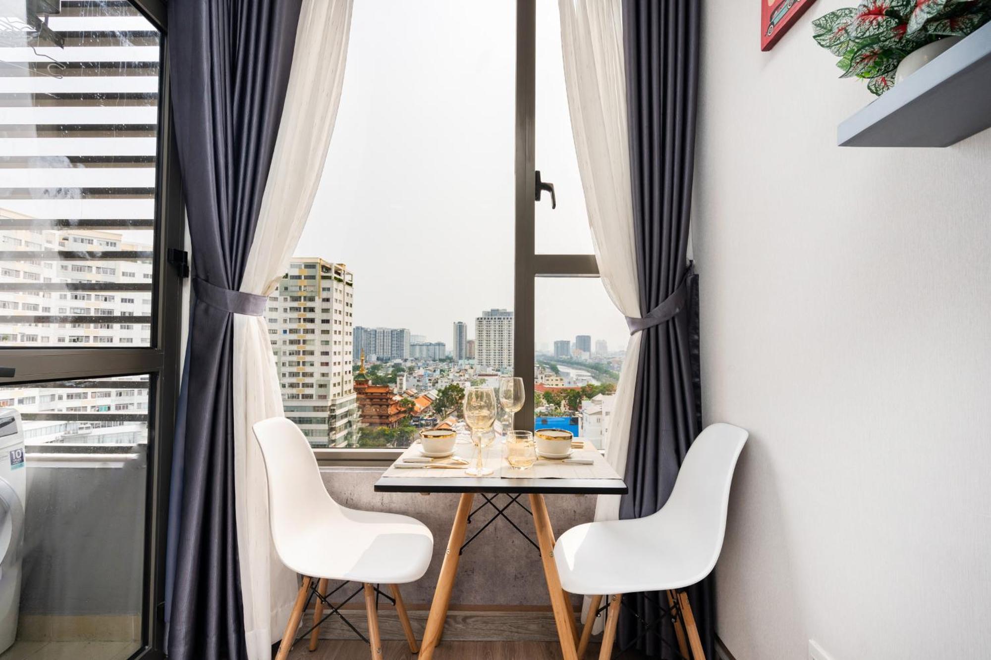 Aloha Cbd Apartment - Rivergate Tower ホーチミン市 エクステリア 写真